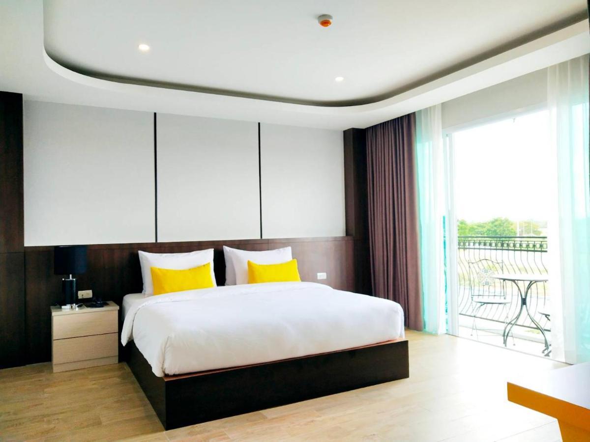 โคโค่ โฮเทล Koco Hotel Nakhonratchasima Exterior foto