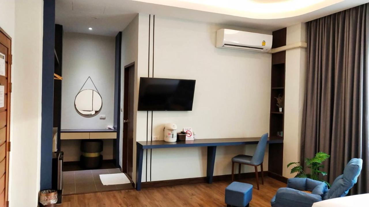 โคโค่ โฮเทล Koco Hotel Nakhonratchasima Exterior foto
