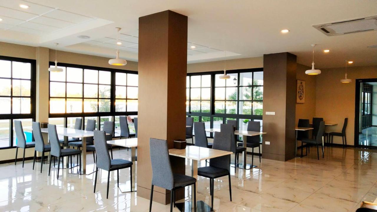 โคโค่ โฮเทล Koco Hotel Nakhonratchasima Exterior foto